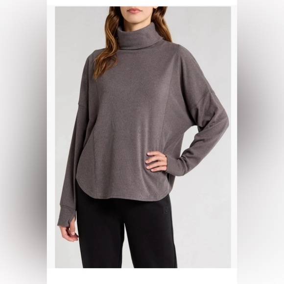 Varley Tops - Varley Rainer Roll neck brushed rib turtleneck top size XS